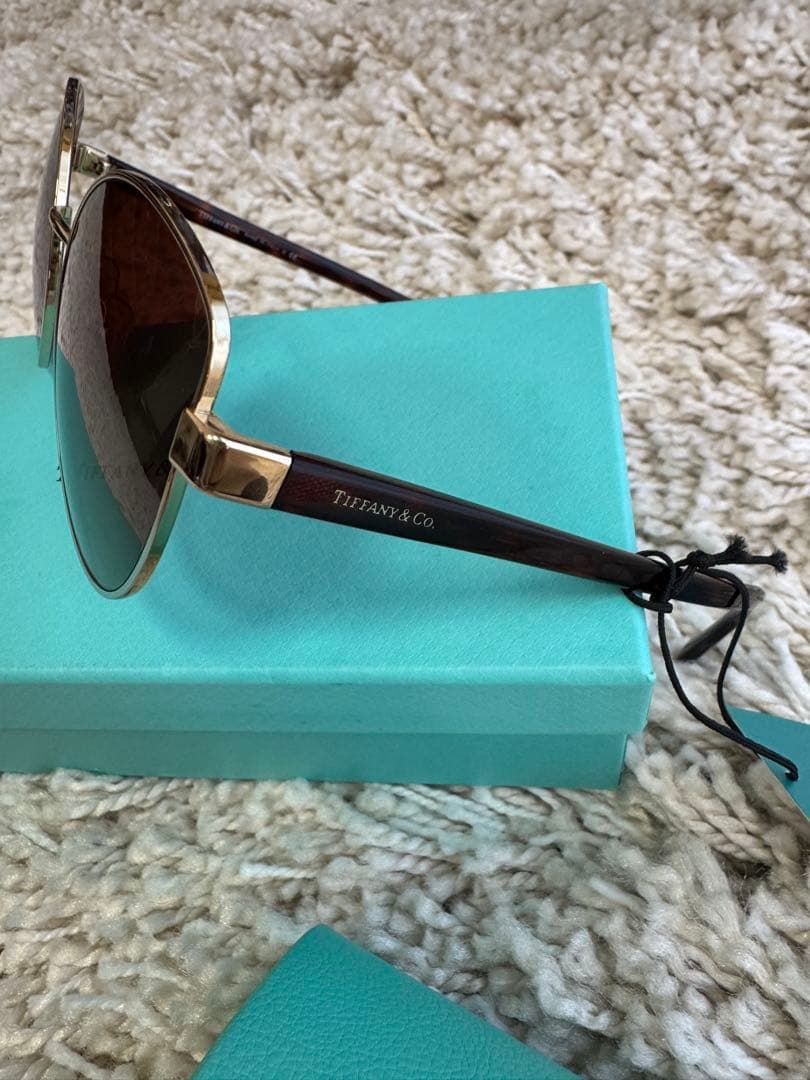 TIFFANY & Co. サングラス ティファニーブルー