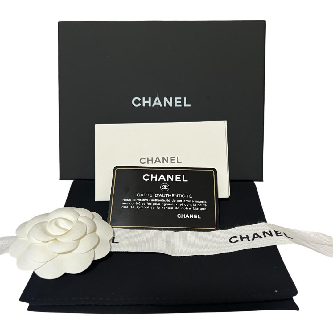 CHANEL シャネル キャビアスキン マドモアゼル マトラッセ 三つ折り財布