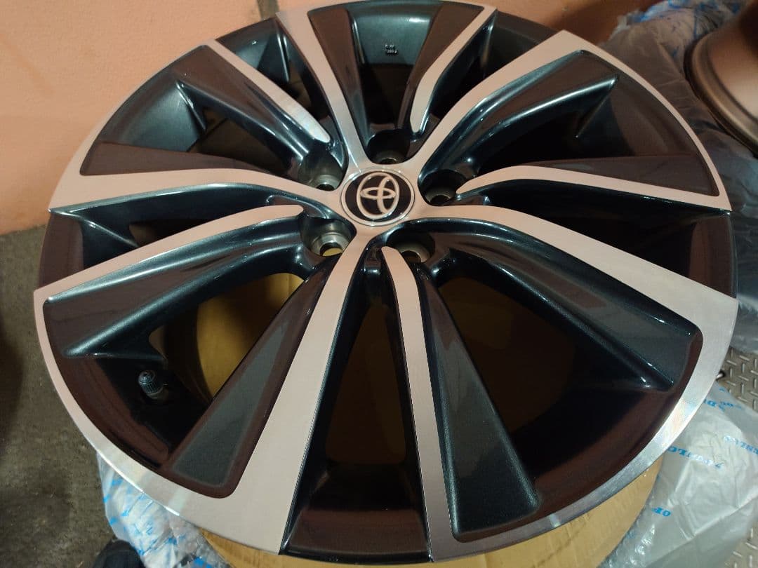 トヨタ80系ハリアーGグレード 純正アルミホイール18インチ18×7J本セット