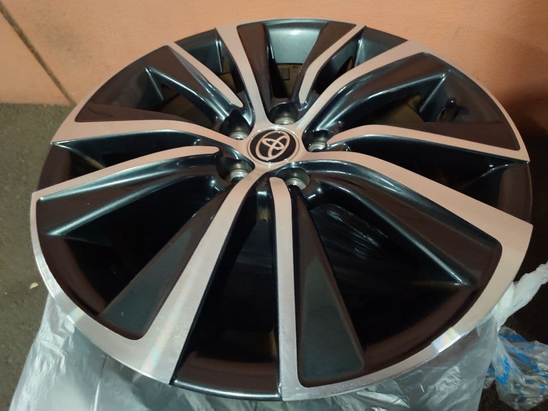 トヨタ80系ハリアーGグレード 純正アルミホイール18インチ18×7J本セット