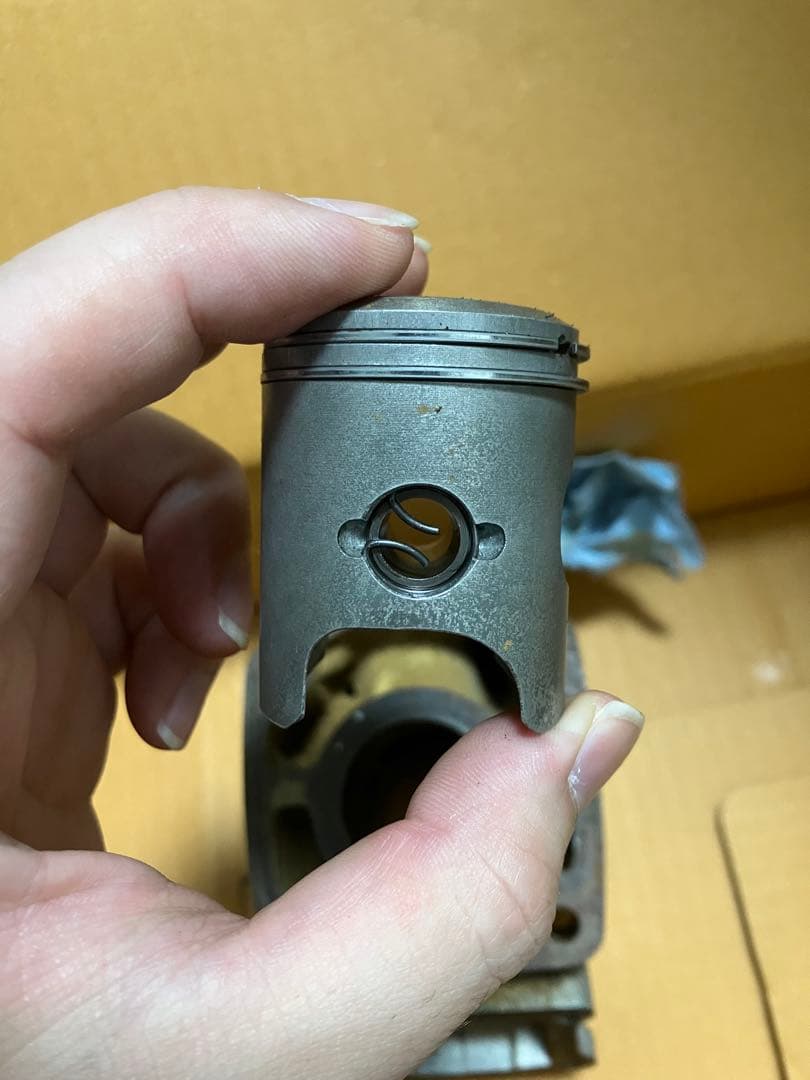 nsr50 前期　シリンダー　Bサイズ　純正ピストン付き