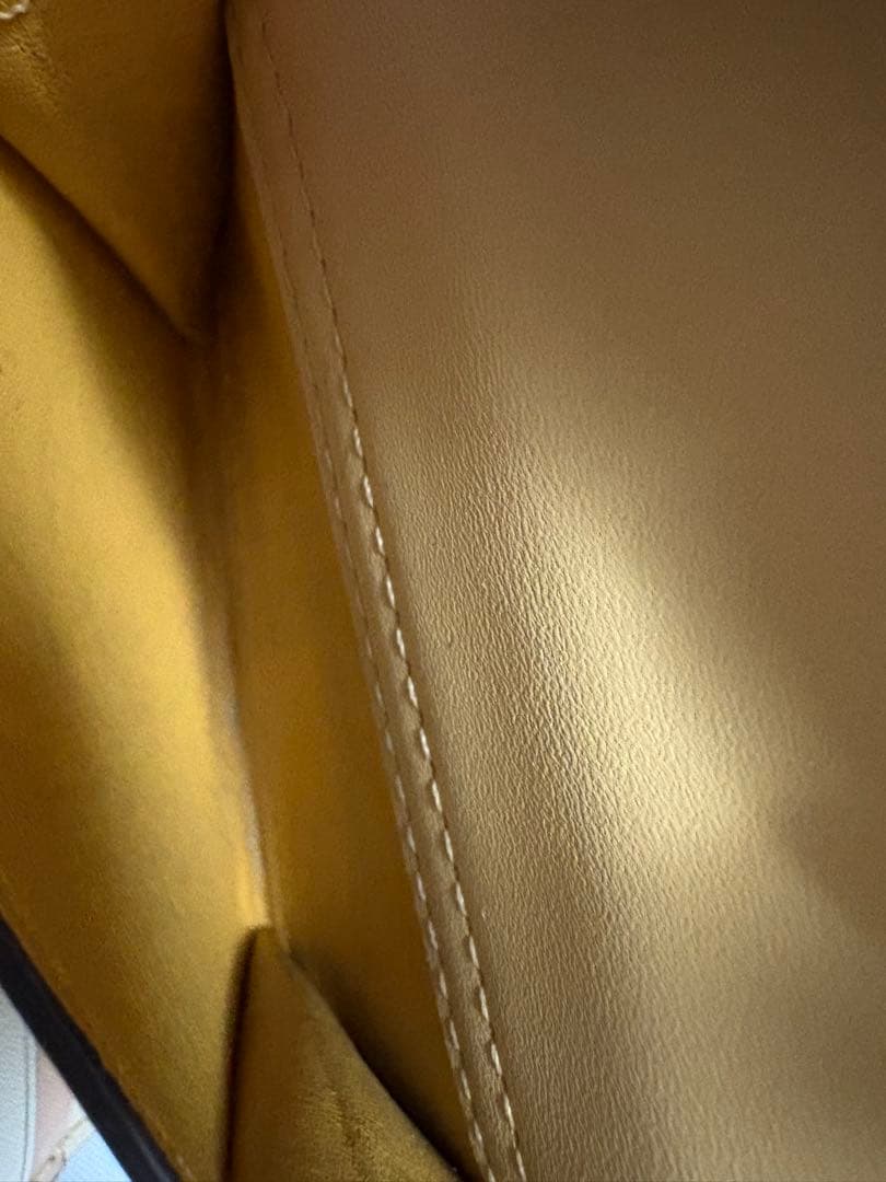 Tory Burch イエロー 二つ折り財布