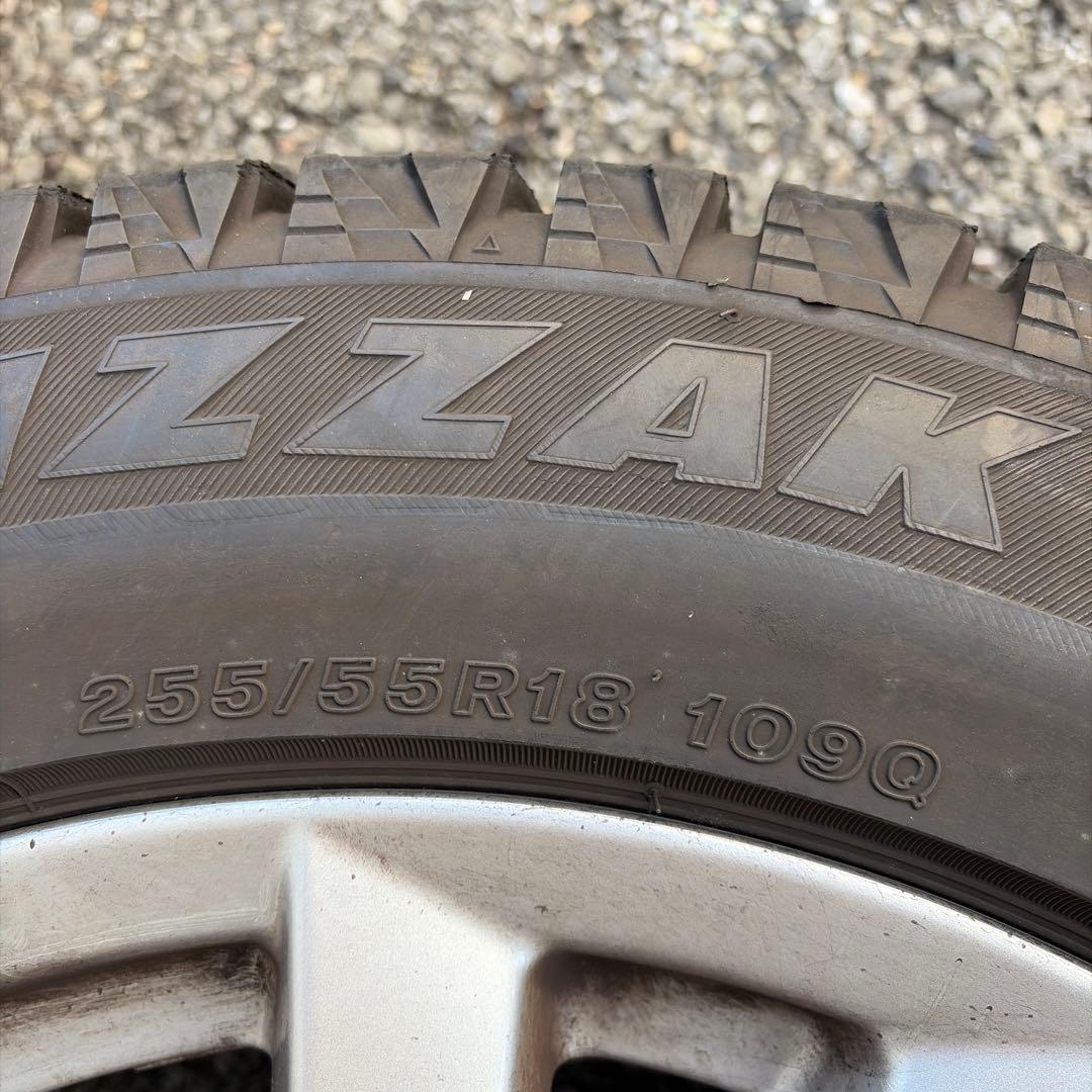 ブリヂストン BLIZZAK 255/55R18 スタッドレス