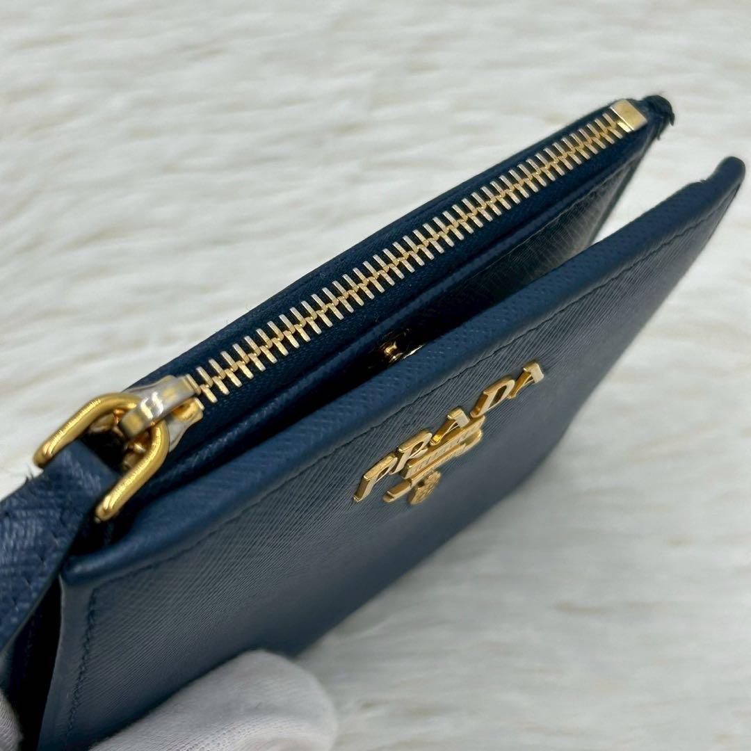 美品✨PRADA 二つ折り財布 サフィアーノレザー ネイビー 1ML023