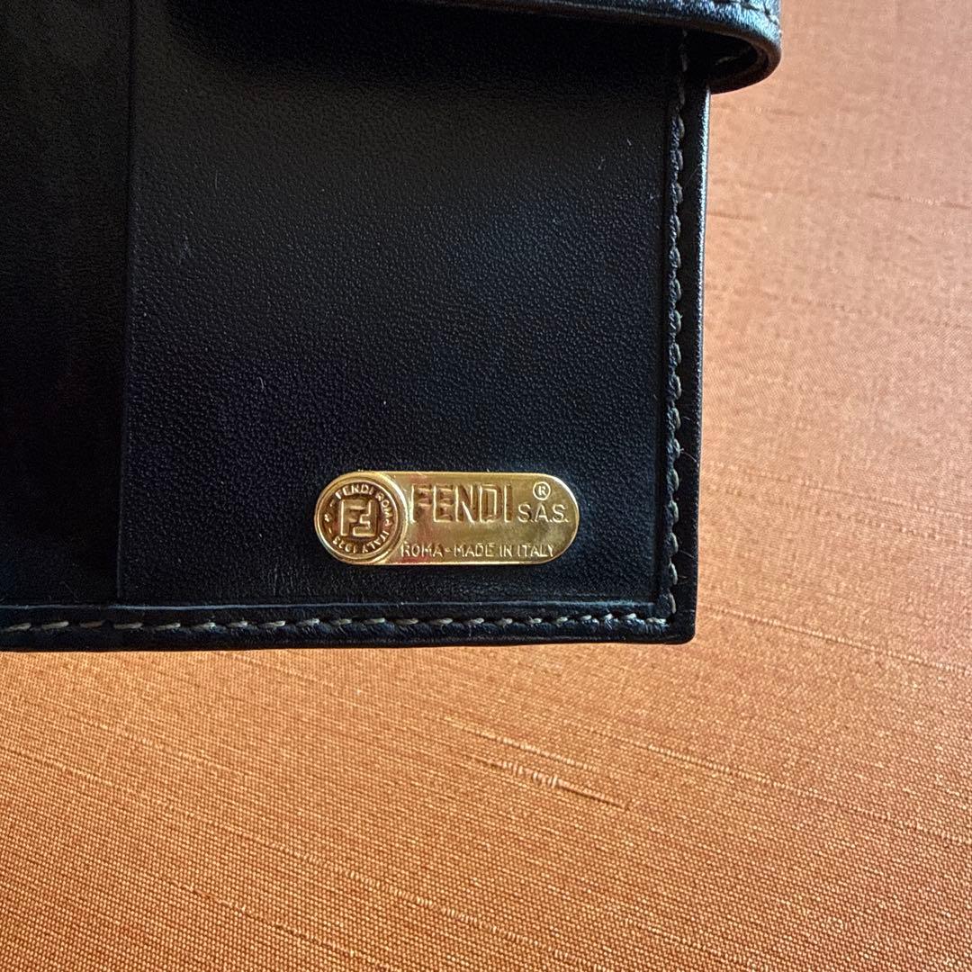 FENDI ガマ口二つ折り財布