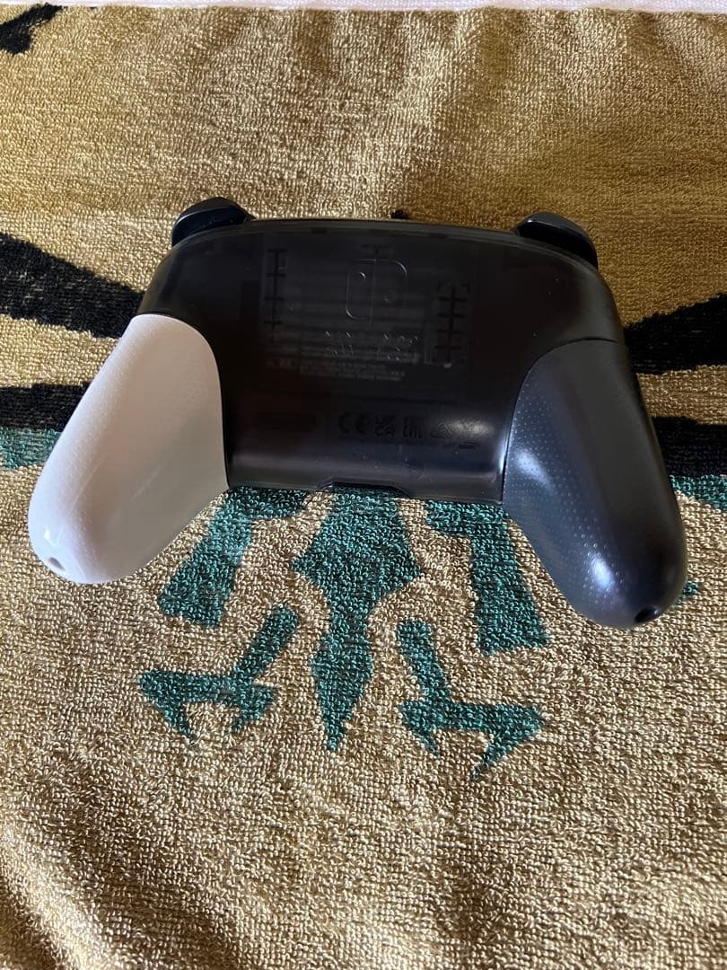 プロコンと専用ケース ゼルダの伝説 ティアキン風仕様 ゴールド Switch