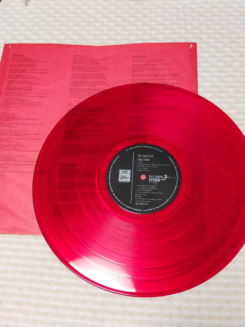 ザ・ビートルズ　１９６２〜１９６６　限定版　赤盤レコード