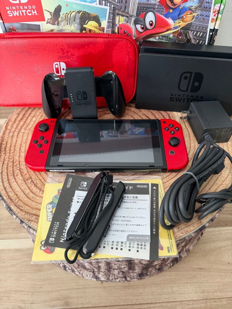 Nintendo Switch ニンテンドースイッチ本体　マリオカラー