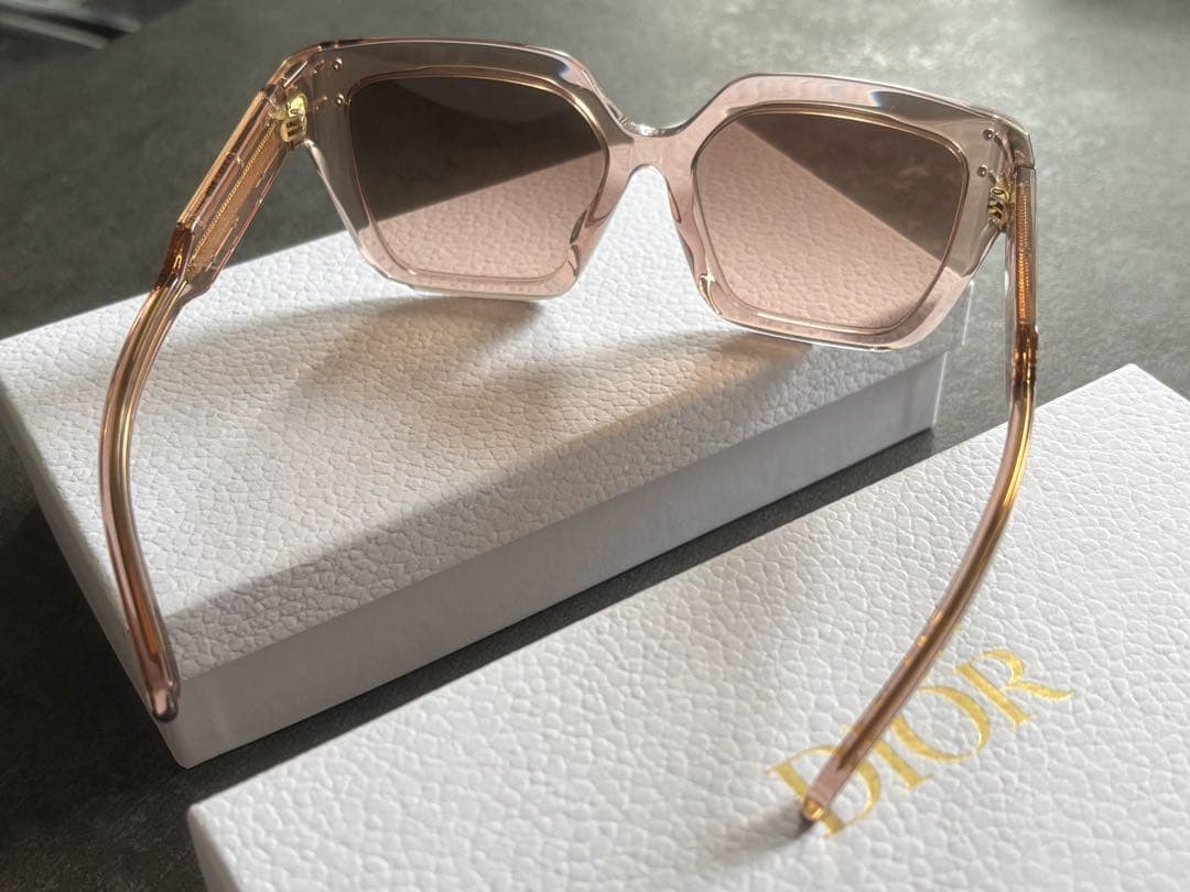 【美品】Dior ディオール DiorSignature サングラス ピンク