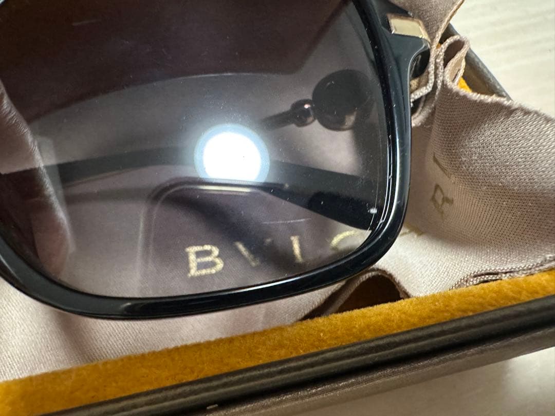 BVLGARI ブラック サングラス ケース付き