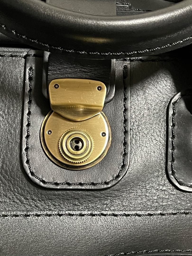 【未使用】HERTZ ボストンバッグ 黒 馬革