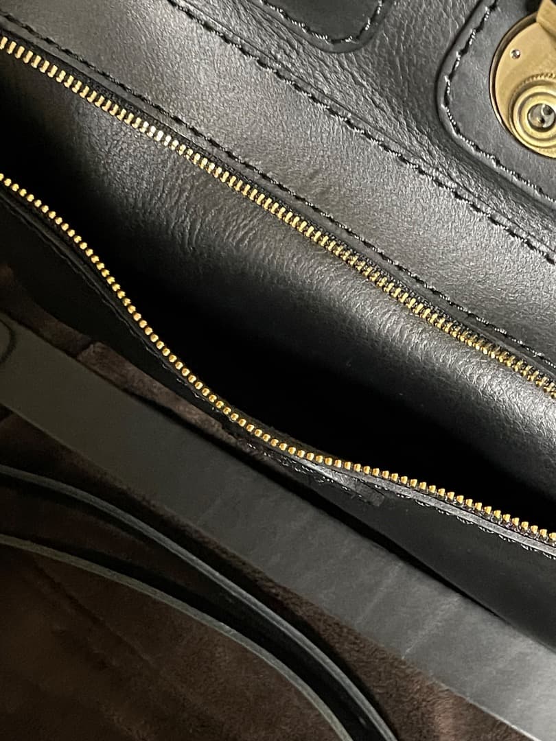 【未使用】HERTZ ボストンバッグ 黒 馬革