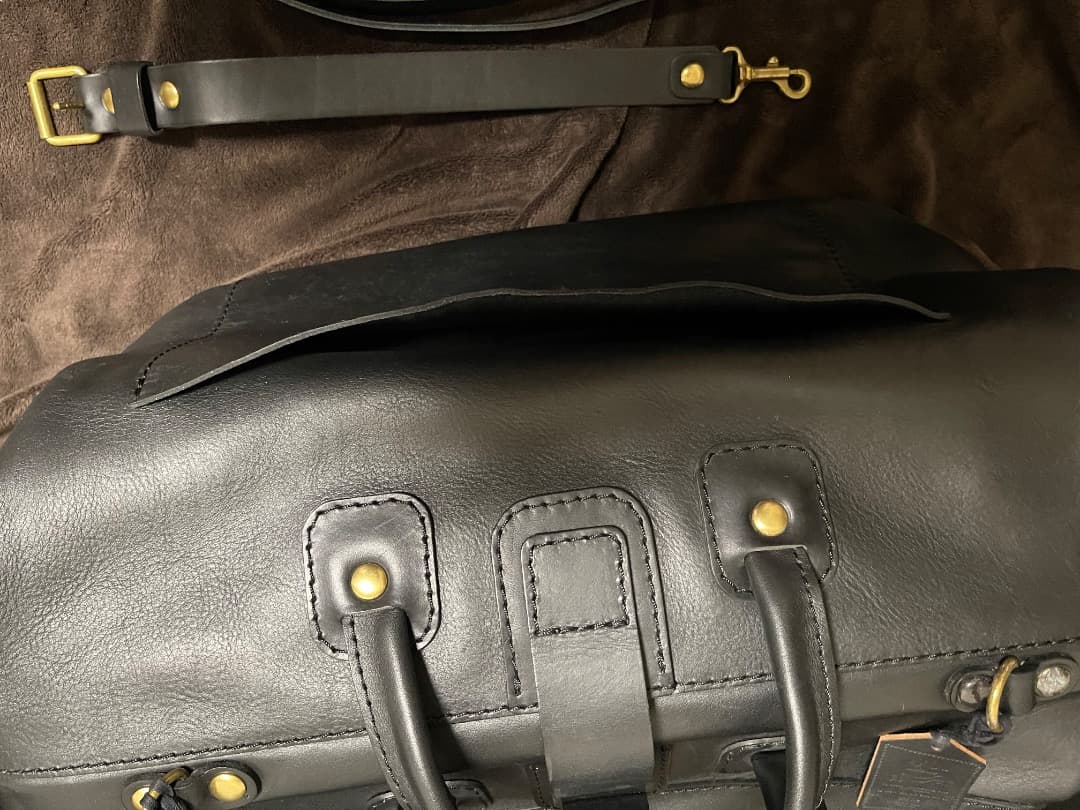 【未使用】HERTZ ボストンバッグ 黒 馬革