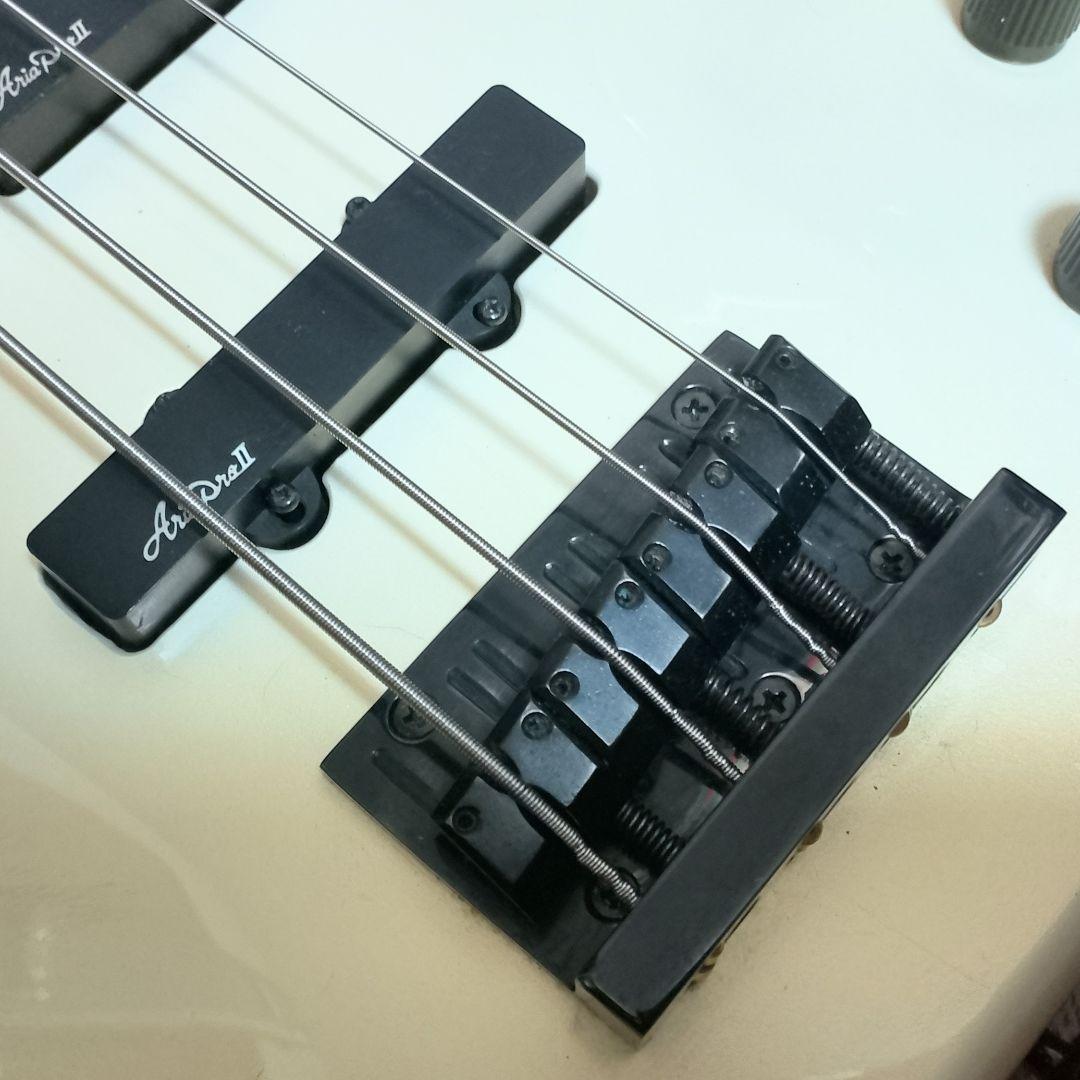 ARIA PROⅡ　MAB-550M　PJタイプエレキベース　弦は新品に交換済み