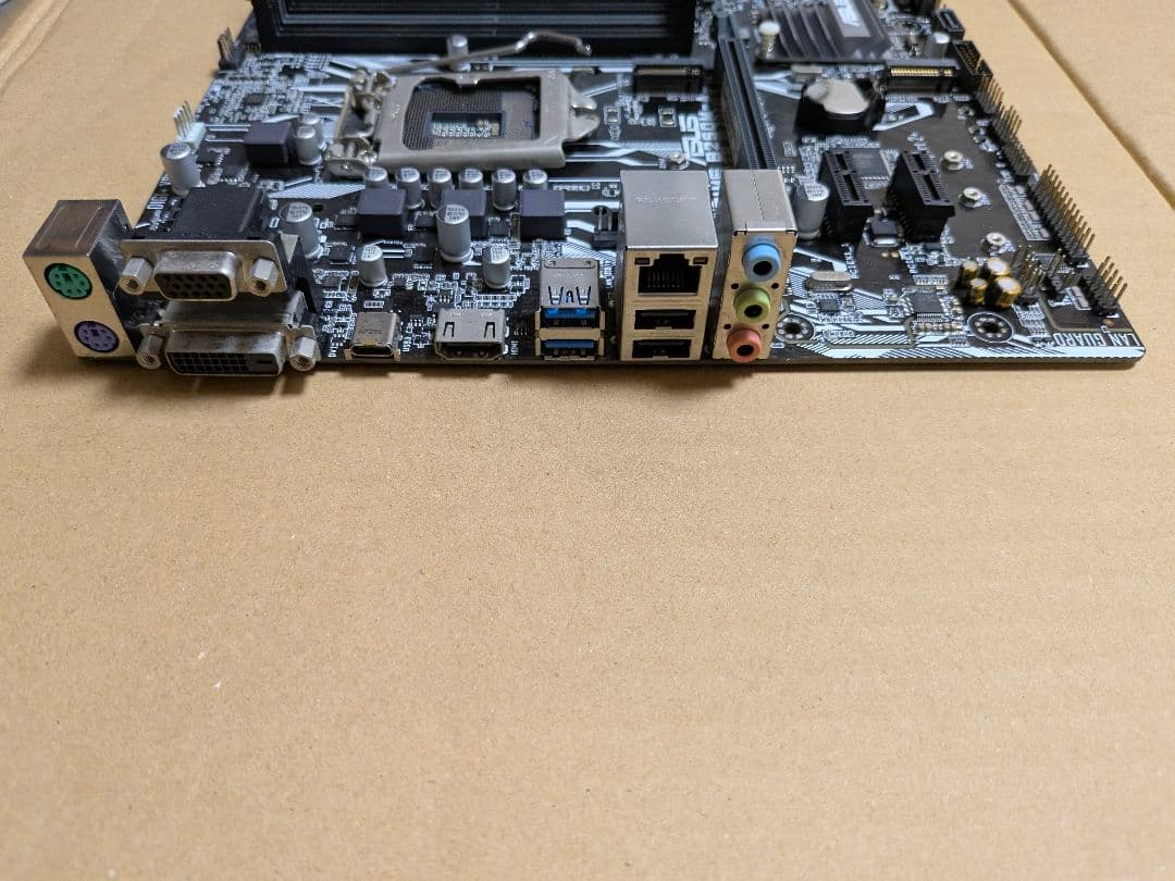 s*a様 Win10認証済マザボ B250M-A、i5-6500T、GTX 97