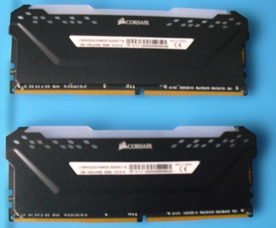 メモリー CORSAIR VENGEANCE RGB PRO DDR4-3200
