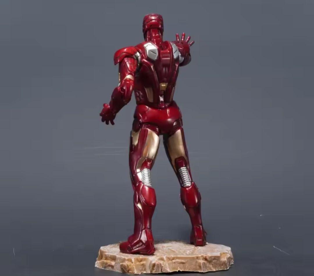 MARVEL　アイアンマン　フィギュア