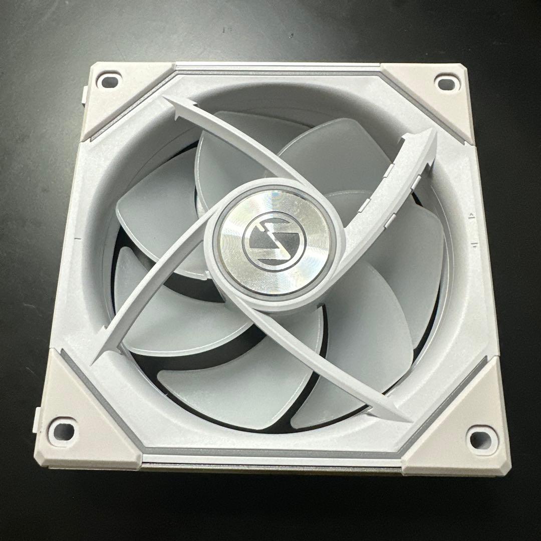 し*ん様 LIAN LI UNI FAN SL-INF120 RGB 動作確認済