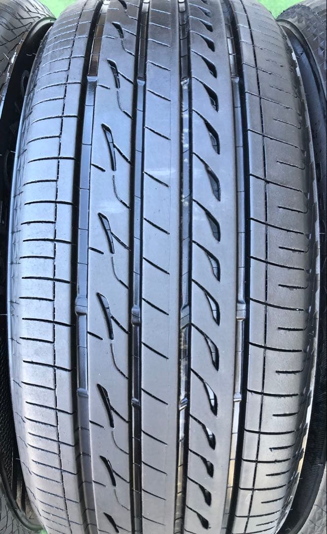 225/45 R18 BRIDGESTONE REGNO GR-XIII、4本