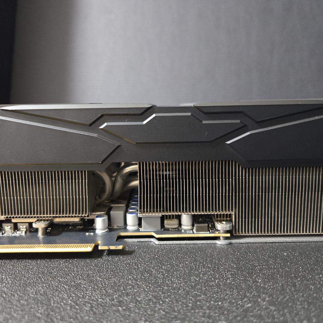 玄人志向 クロウトシコウ GG-RTX4090-E24GB/OC/TP