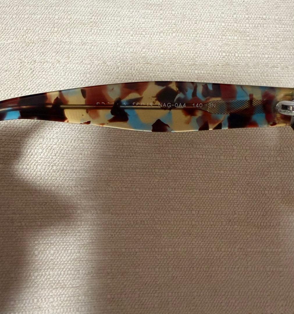 PRADA マルチカラーフレーム サングラス