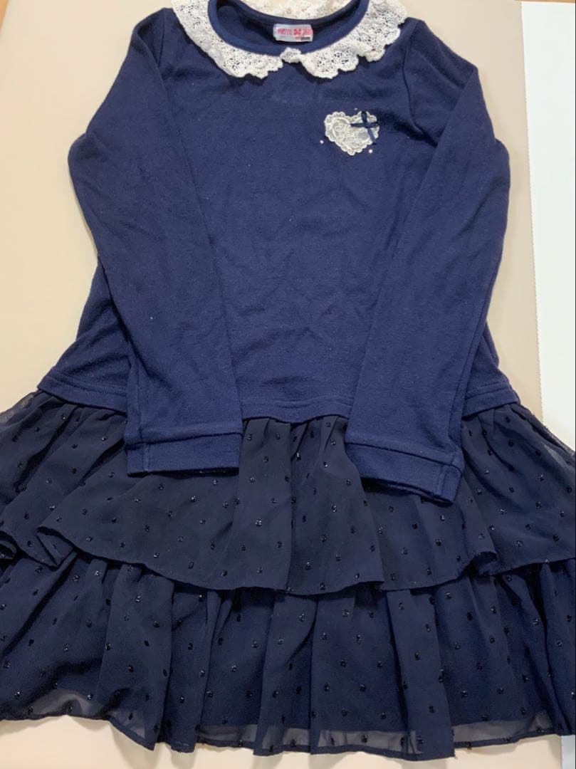 130 まとめ売り　女の子　ワンピース　ズボン　トレーナー　パーカー　秋冬