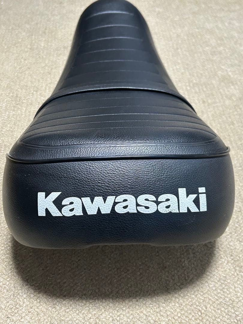 カワサキ純正　250TR シート 品番　53001-1984