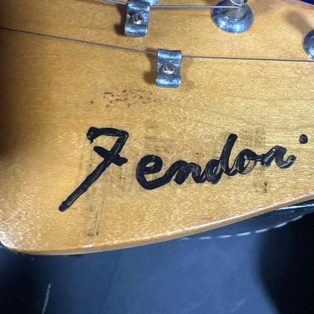 H*e様 エレキギター　gibson?
