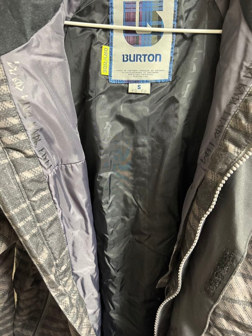 BURTONスノーボードウェア