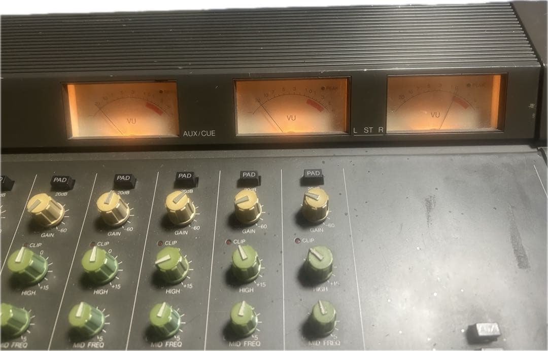 【ジャンク】Yamaha MC1602 アナログミキサー 16チャンネル