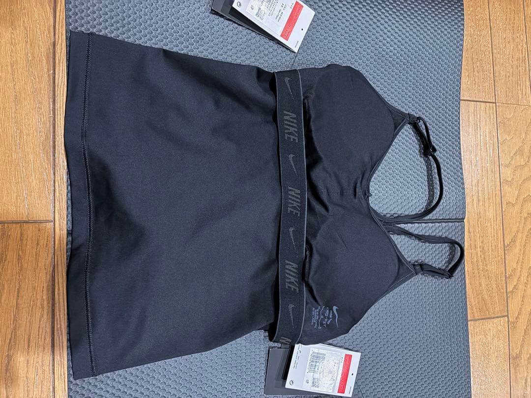 ❣️ヨガウェア❣️レディースL 黒　クロスストラップ タンクトップ 2点セット