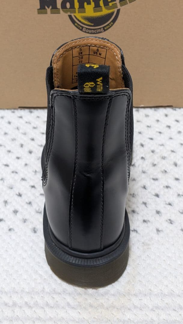 Dr. Martens CHELSEA BOOT ブラック サイドゴアブーツ