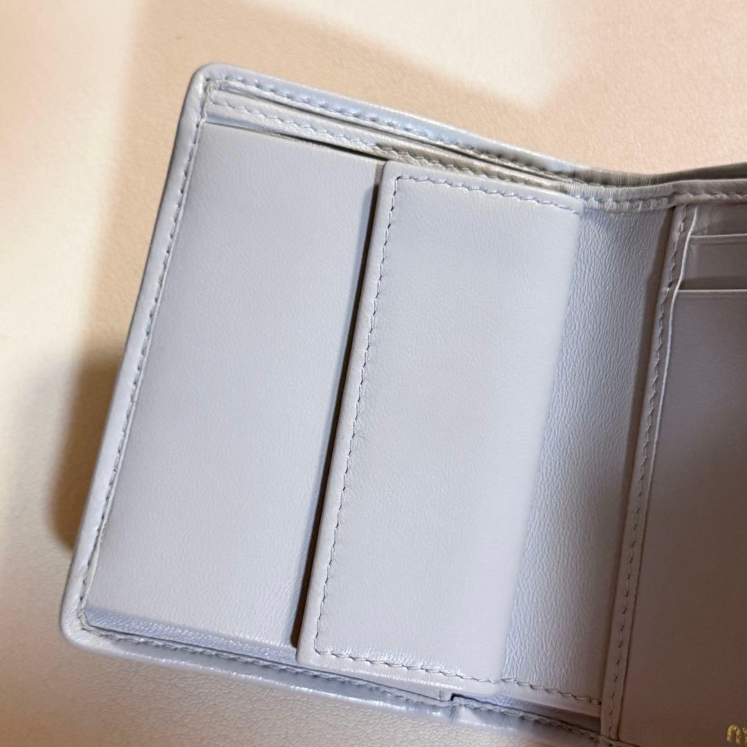 正規品 miumiu マテラッセレザー 財布 パールグレー