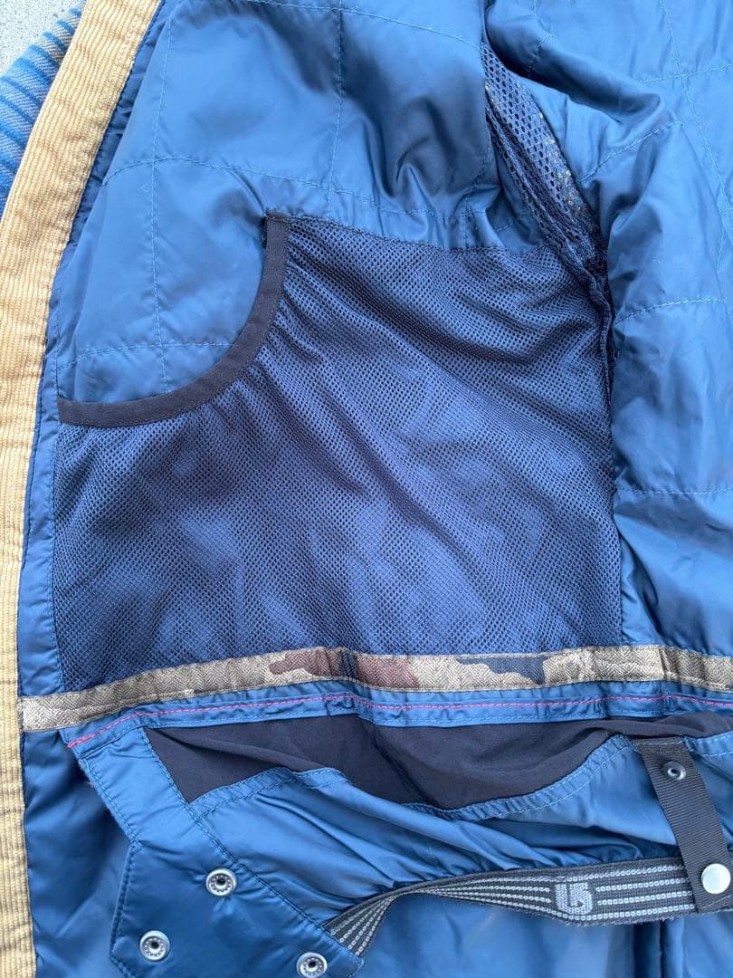 Burton フード付きジャケット スキーウェア　スノーボードウェア