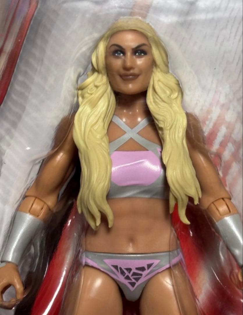 新品　ティファニー・ストラットン　マテル　フィギュア　ベーシック　WWE