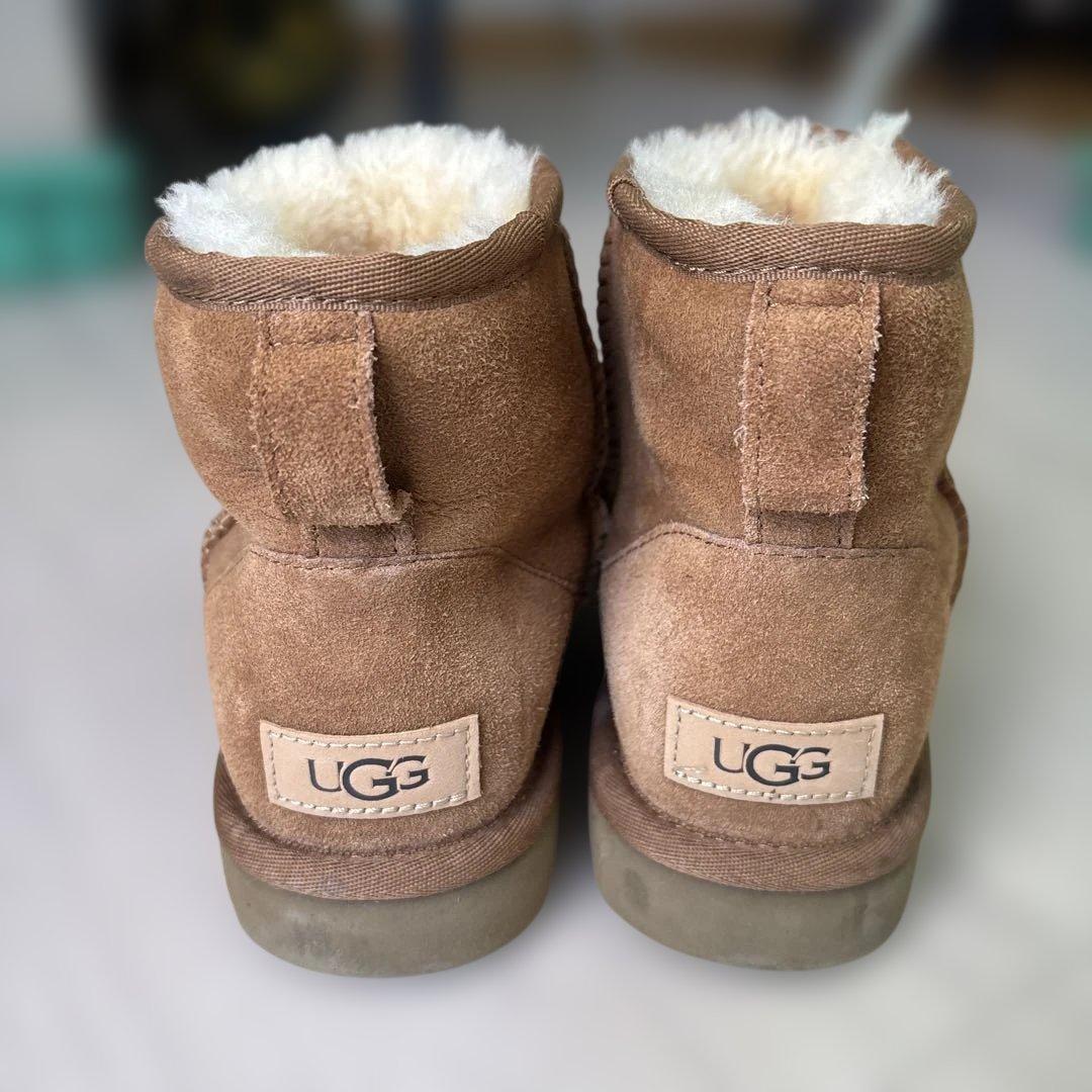 UGG クラシック　ミニブーツ