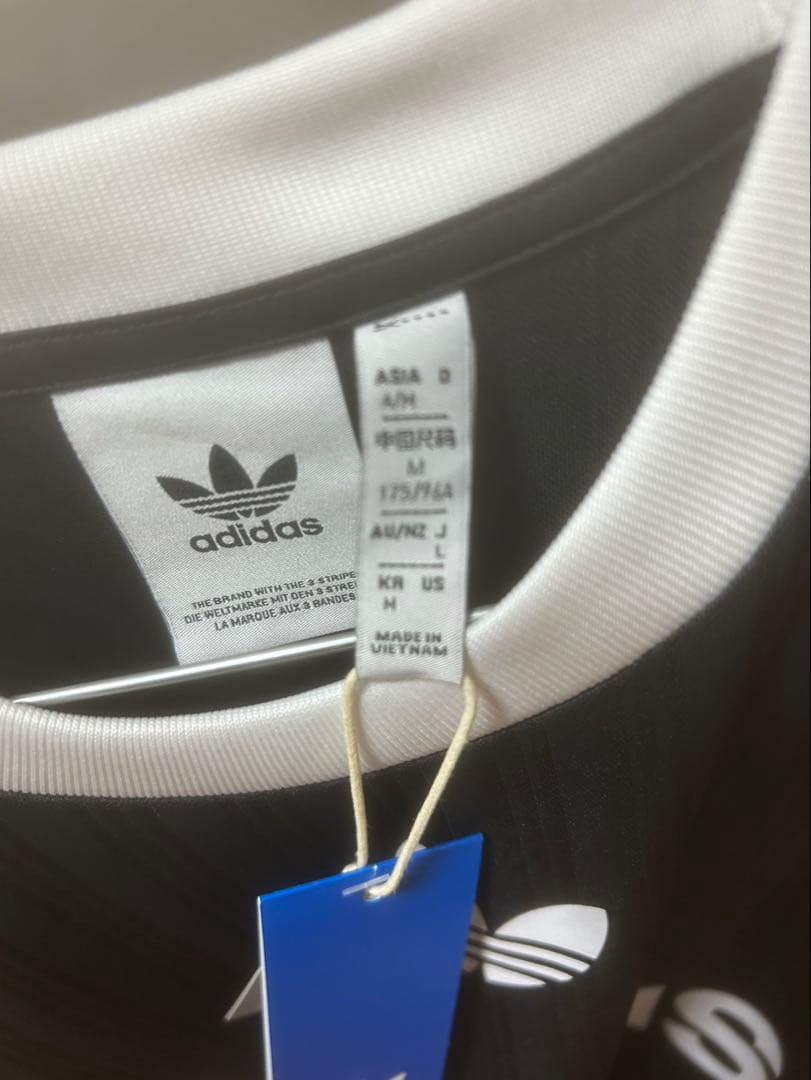 adidas アディカラー　半袖Tシャツ