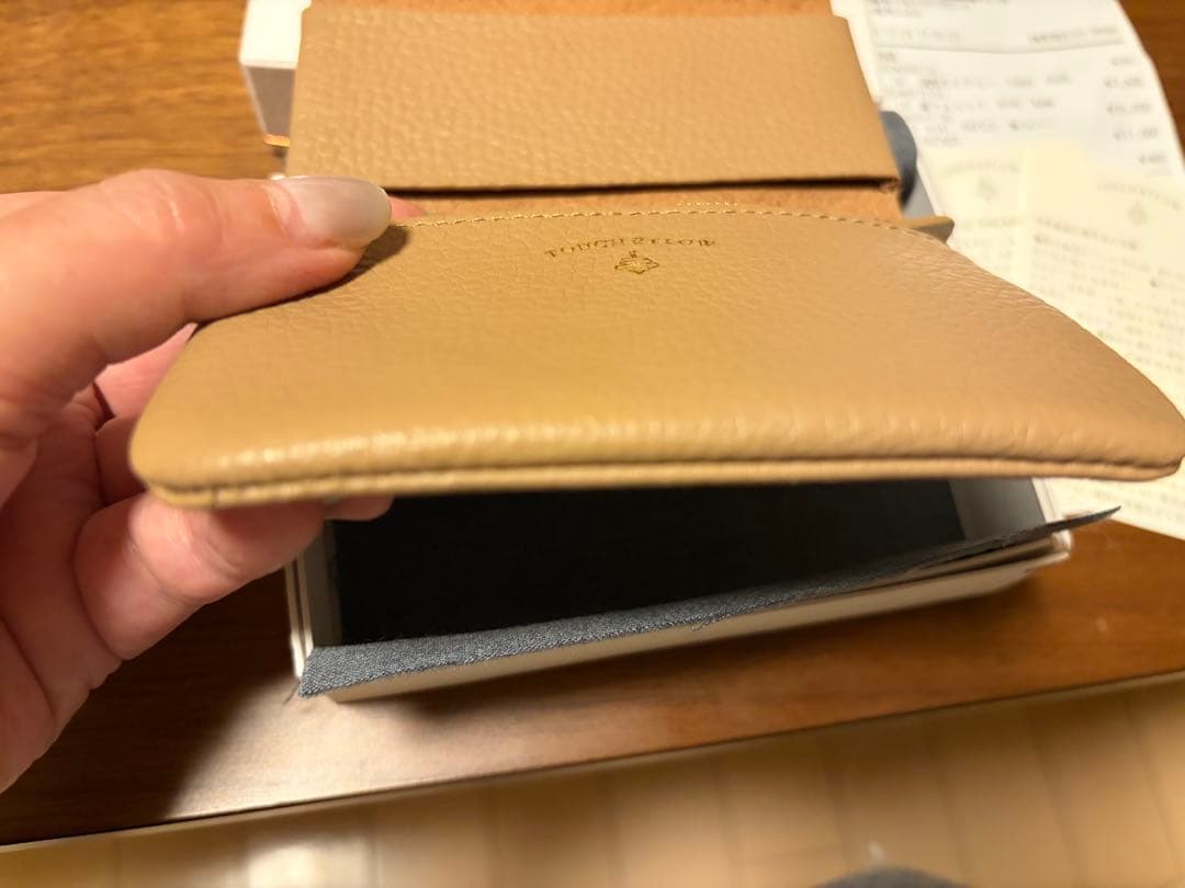 タッチアンドフロー　 MINI BANK ベージュ 三つ折り財布
