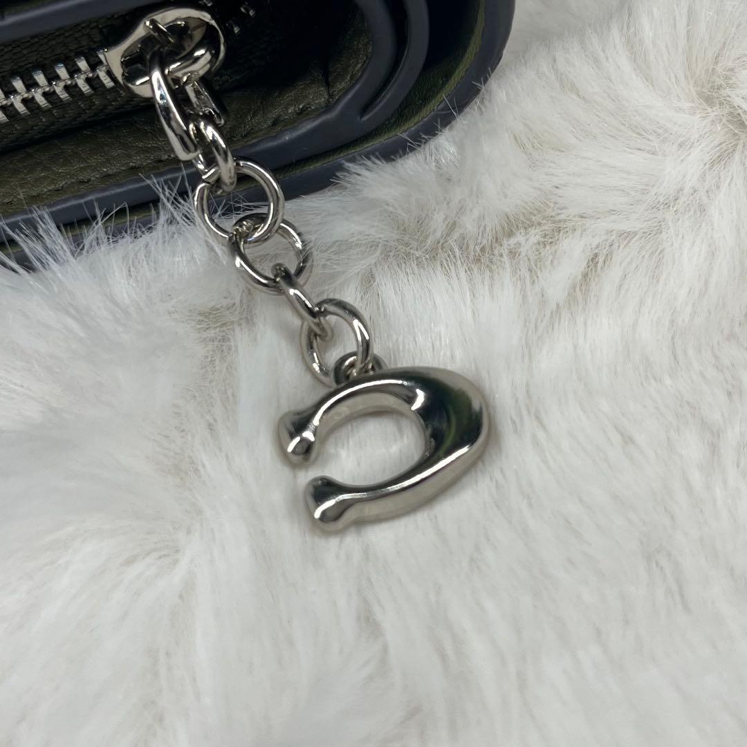 【極美品】COACH オリーブグリーン 二つ折り財布