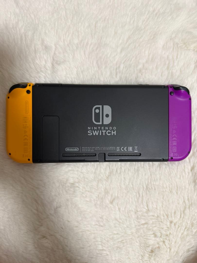 【箱無し】Nintendo Switch 本体(バッテリー強化版)、ソフト4本