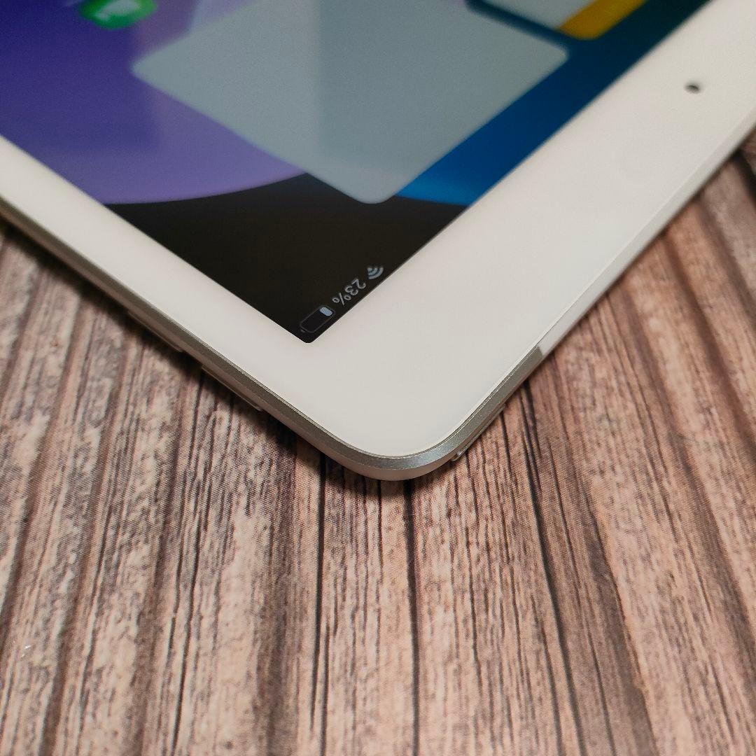 iPad 第7世代 128GB SIMフリー シルバー バッテリー95%