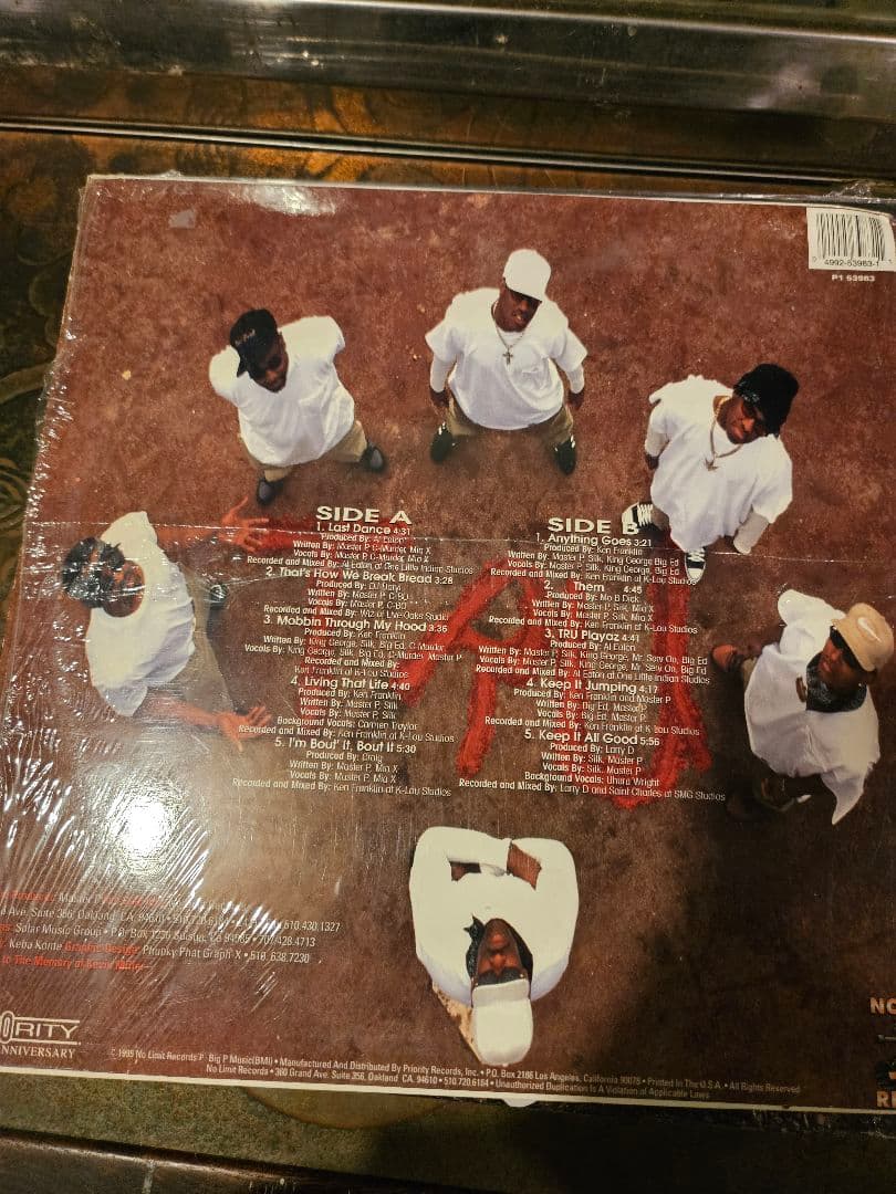 TAU TRUE レコード