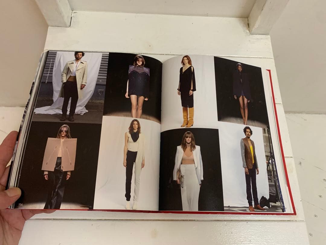 ①もっとも影響力を持つ 50人…②CITY FASHION PARIS 2冊 本