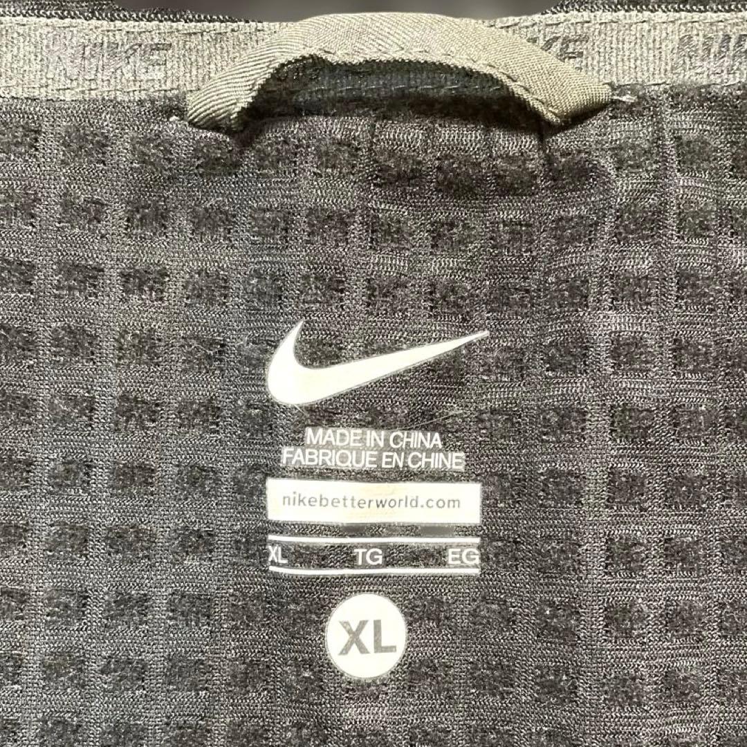 NIKE WRハイパースピード ラインド セットアップ（上下サイズ違い注意）