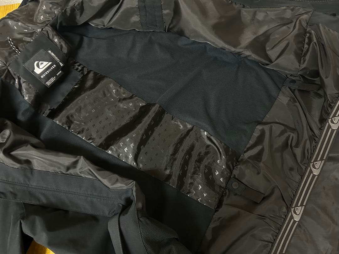 8f127 クイックシルバー スノーボードウェア Quiksilver