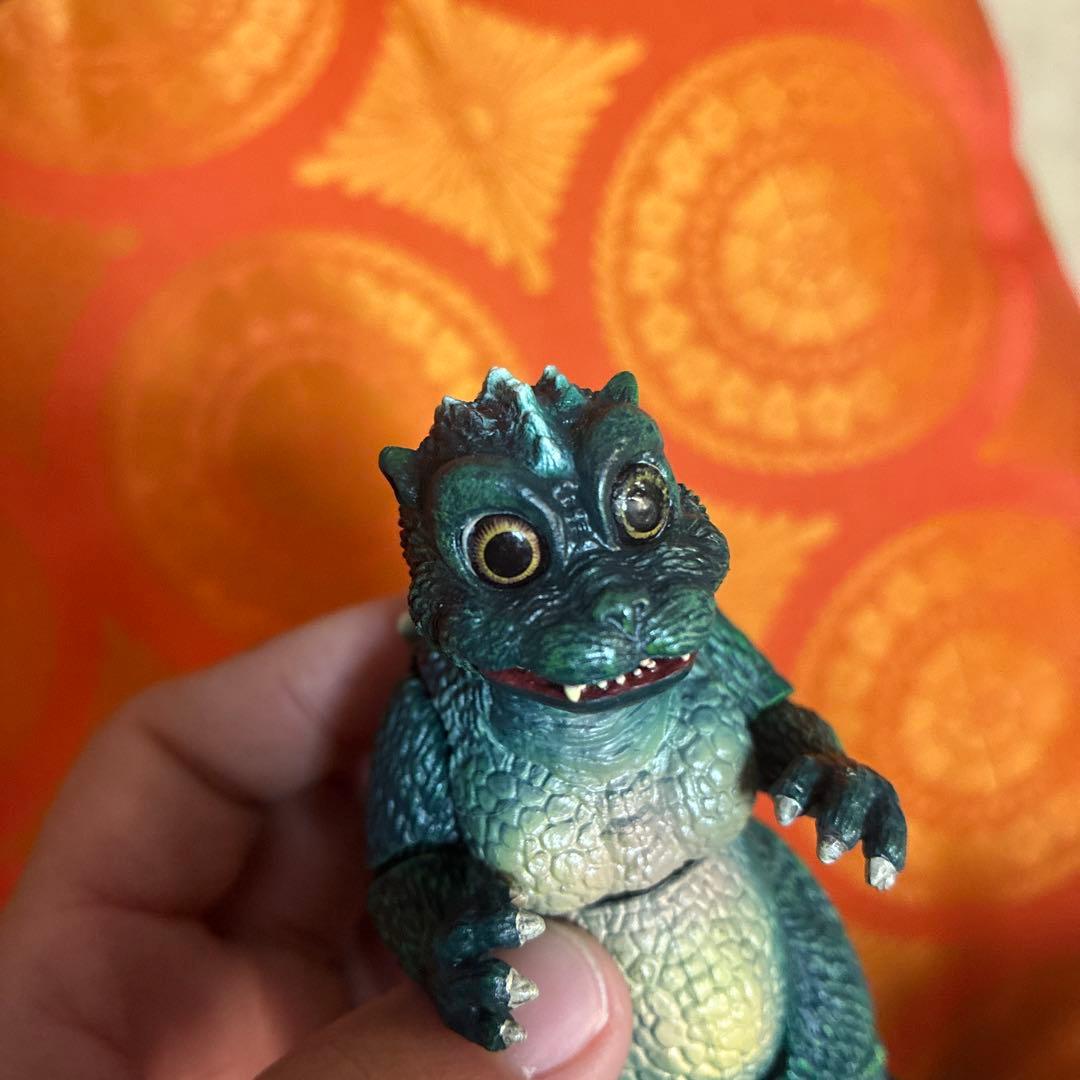 ゴジラ　S.H.Monsterarts リトルゴジラ
