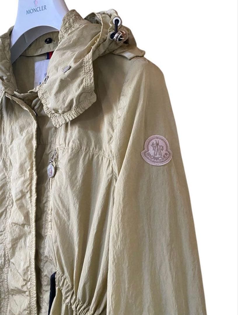 ＊MONCLER モンクレール＊雑誌掲載モデル スプリングコート 同色ワッペン