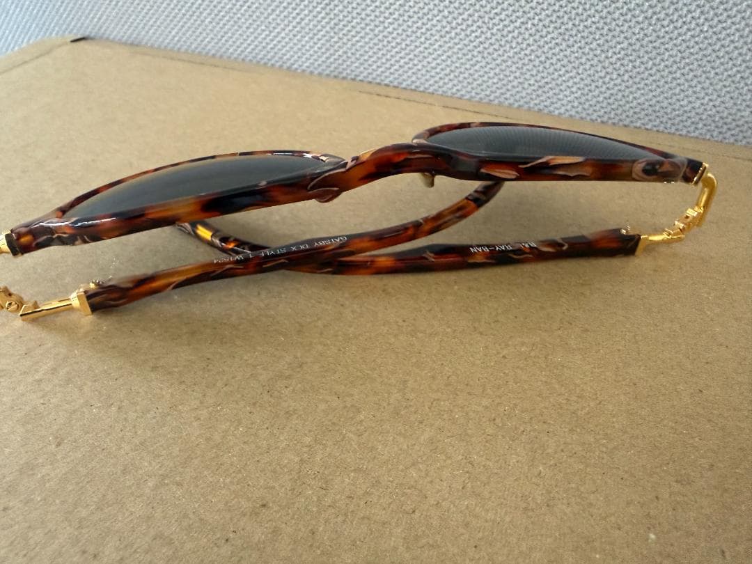 トータスシェル オーバル型 サングラス