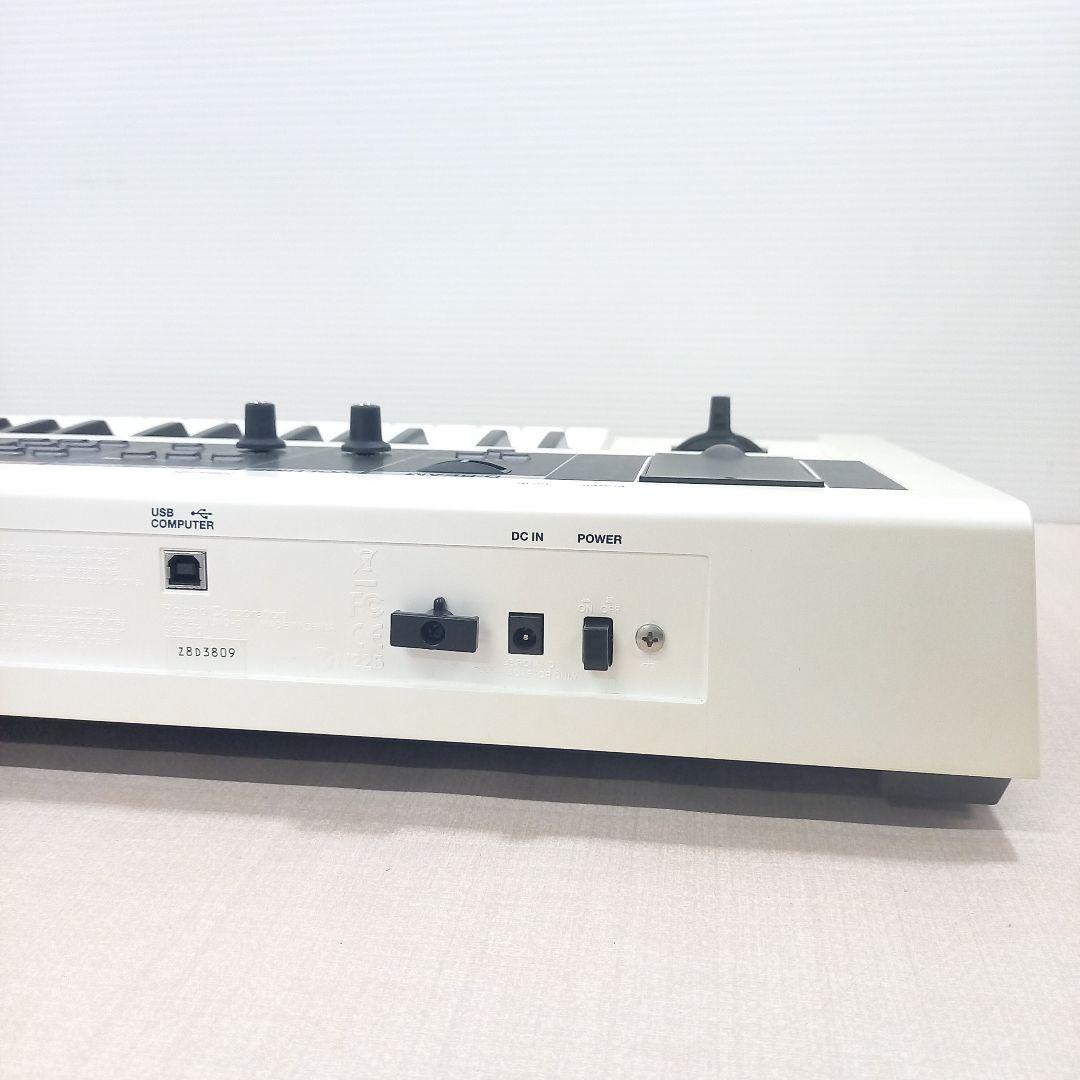 Roland 61鍵 シンセサイザー JUNO-DI-WH ホワイト