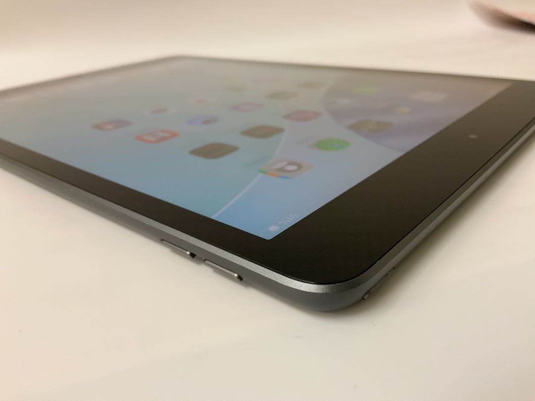 【美品・BT90％】iPad 第8世代 32GB Wifiモデル
